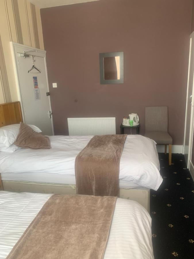 Hotel Burnett Arms Inverurie Zewnętrze zdjęcie